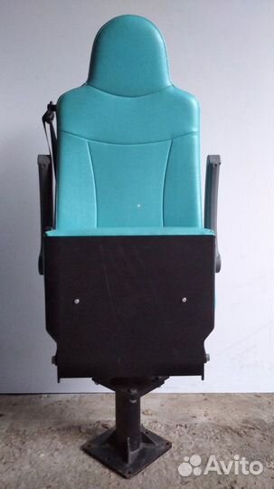 Кресла поворотно-откидные для скорой помощи SP2