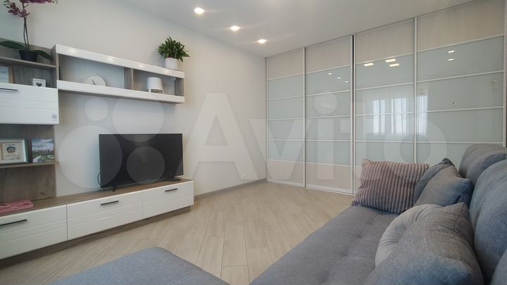 2-к. квартира, 80 м², 15/18 эт.