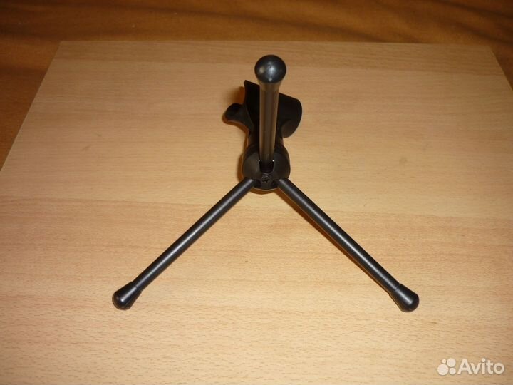 Стойка для микрофона настольная