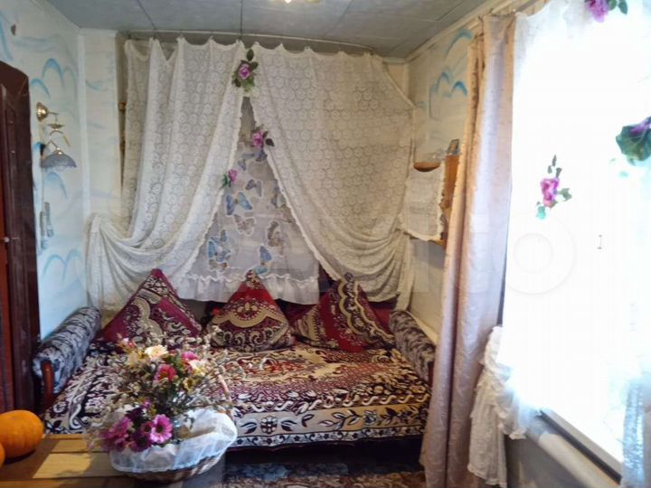 Комната 10 м² в 4-к., 1/1 эт.