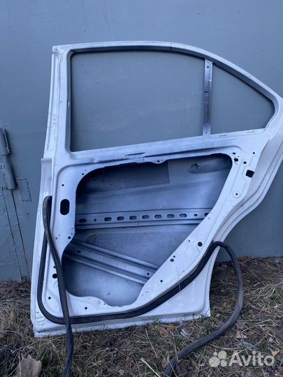 Бу двери мерседес W 204