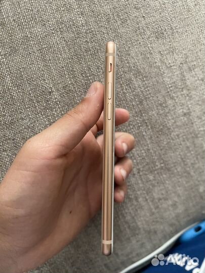 iPhone 8, 64 ГБ