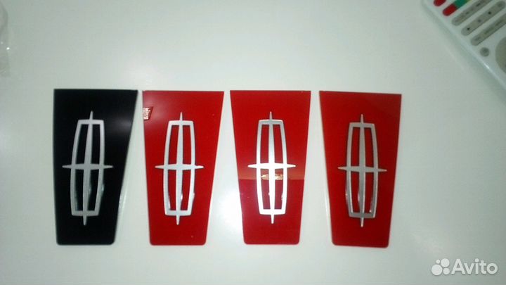 Lincoln Town Car,Navigator эмблемы