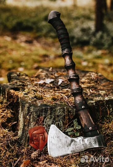 Кованый топор позвонковый походный