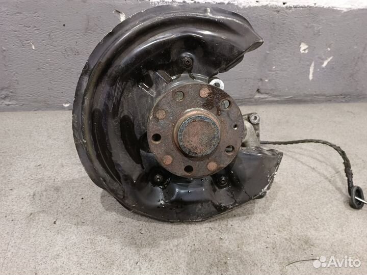 Задний правый кулак для Volkswagen Passat B6 CC B7