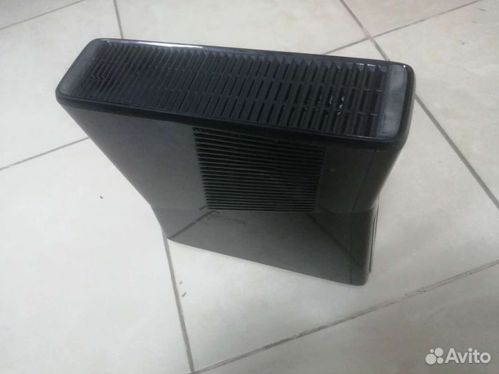 Xbox360Slim250Gb(Freebot)тушка