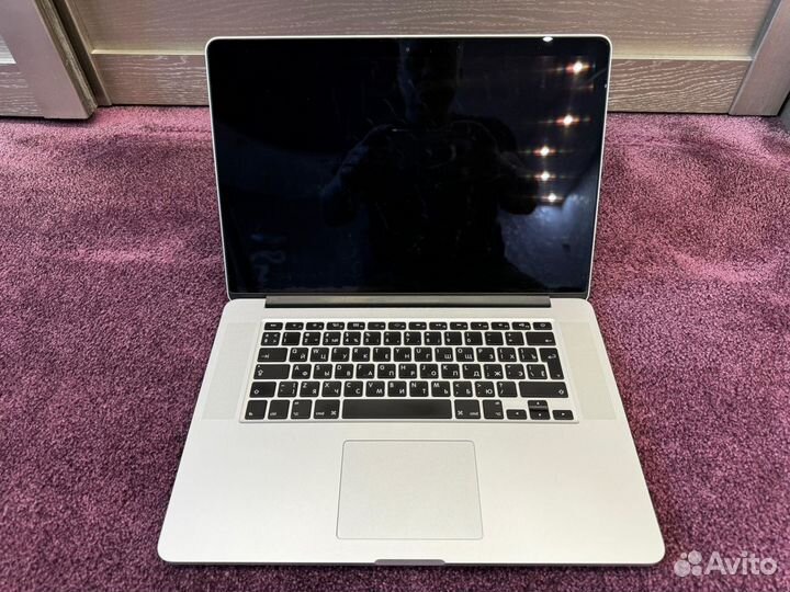 MacBook Pro 15 дюймов