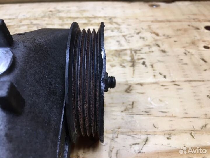 Натяжитель Nissan Laurel HC35 RB20DE 1997