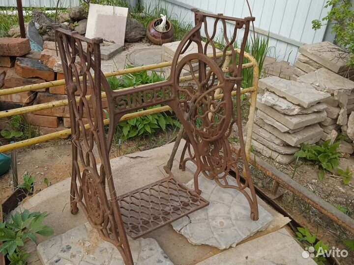 Зингер чугунная станина от ножной швейной машинки