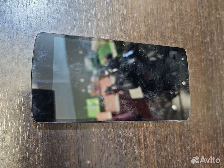 LG Nexus 4, 2/8 ГБ