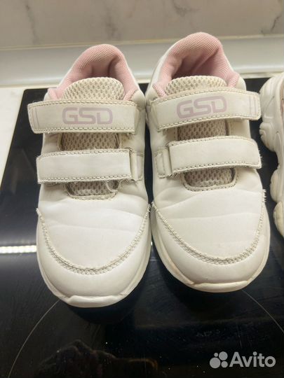 Кроссовки детские