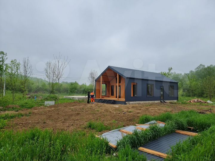 Дом 100 м² на участке 5,2 сот.