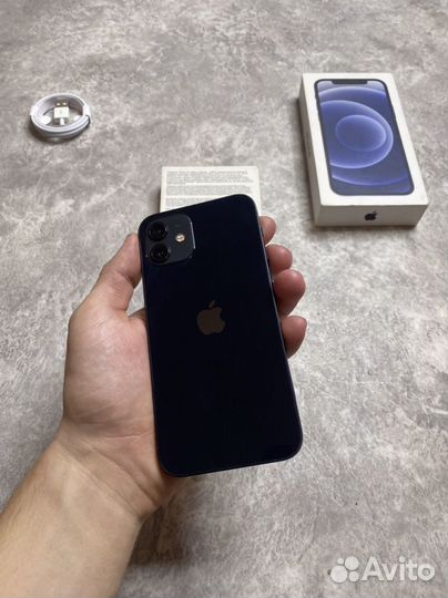 iPhone 12, 64 ГБ