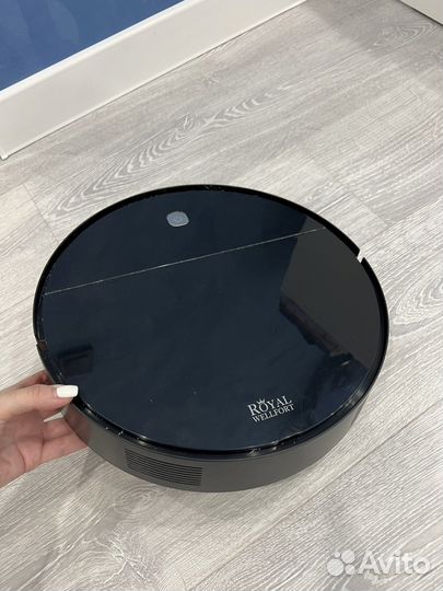 Робот-пылесос royal wellfort