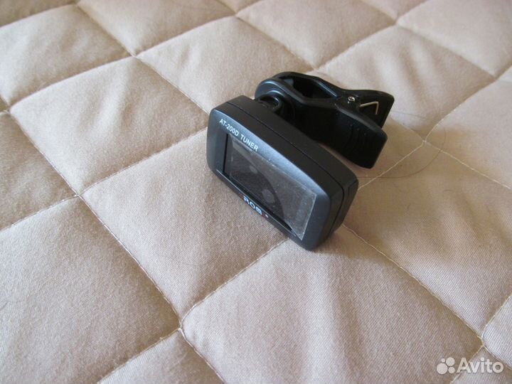Продам цифровой тюнер для настройки инструментов
