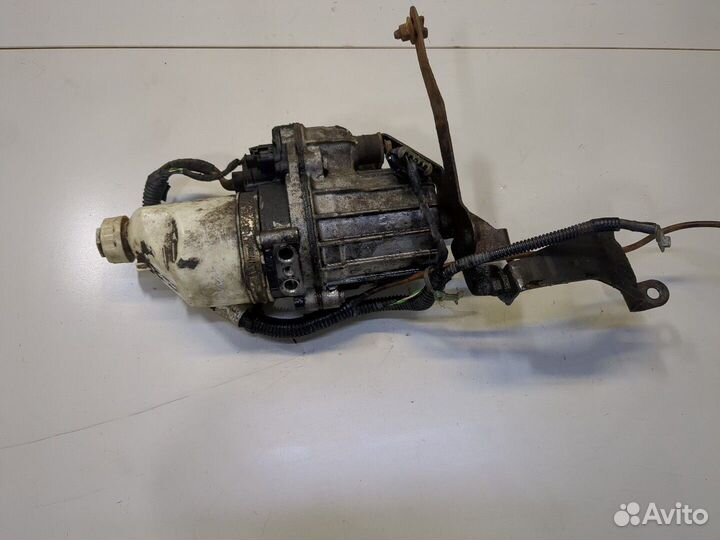 Насос усилителя руля Opel Zafira B, 2008