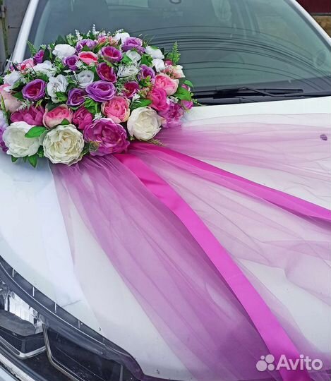 Бесподобное украшение на ваше свадебное авто