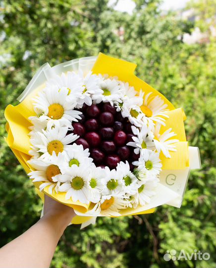 Ягодные букеты с цветами от 1 часа срок заказа