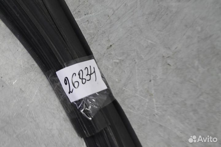 Уплотнитель стекла двери передней левой Chevrolet