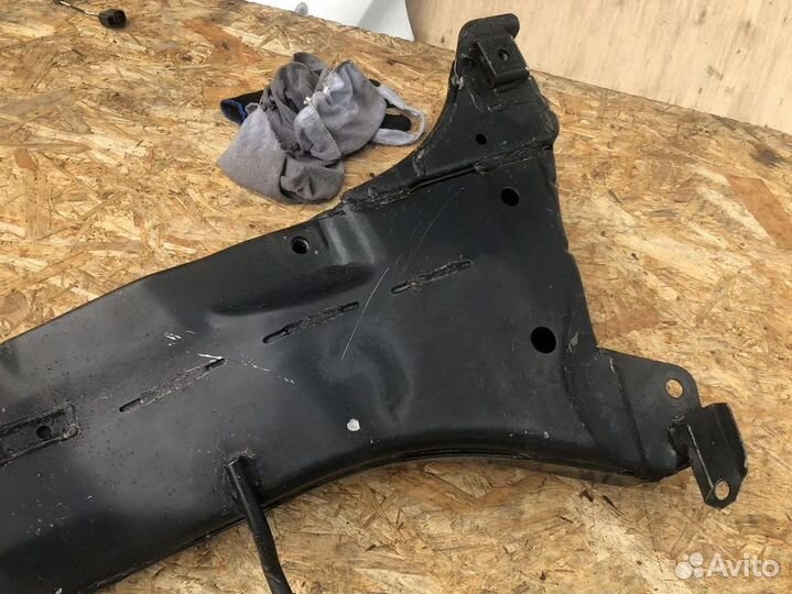 Подрамник передняя балка Мицубиси Лансер 9