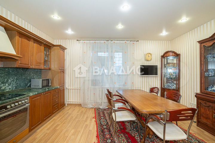 2-к. квартира, 114,8 м², 2/9 эт.