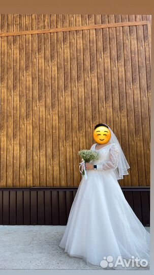 Свадебное платье