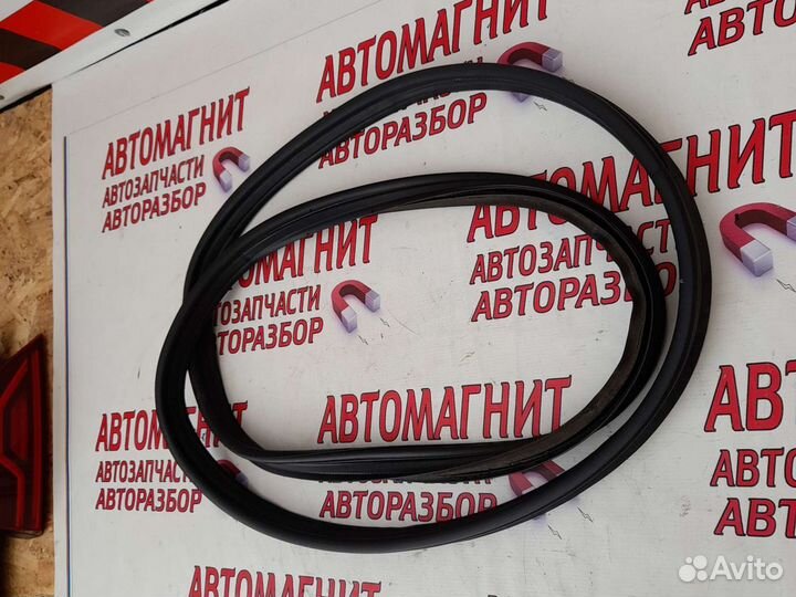 Уплотнитель крышки багажника Киа Церато 4 BD