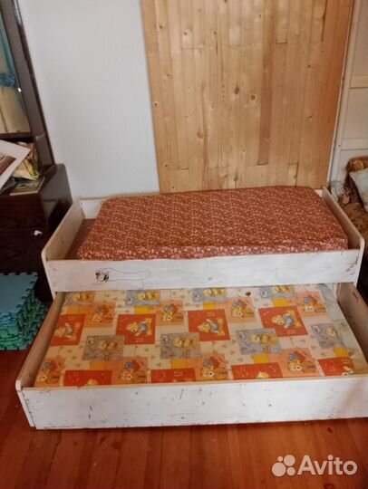 Двухъярусная кровать выдвижная бу