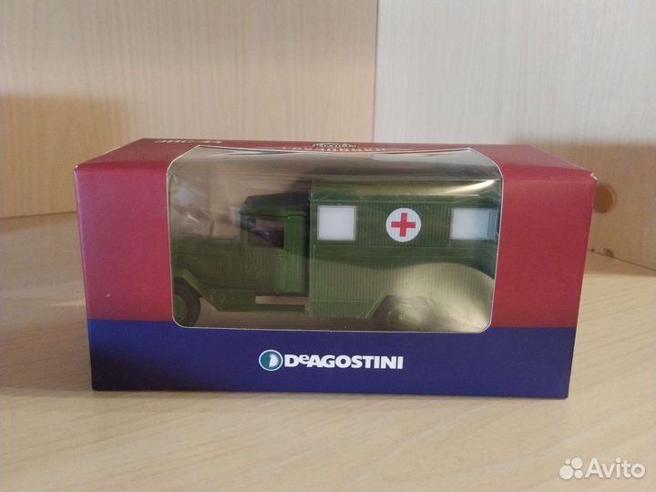 Зис-44 Санитарка (1:43)