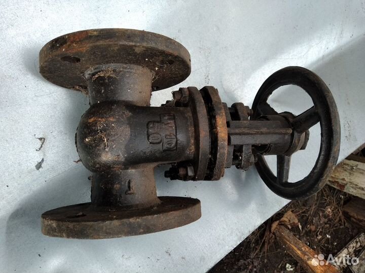 Задвижка ру 10 50