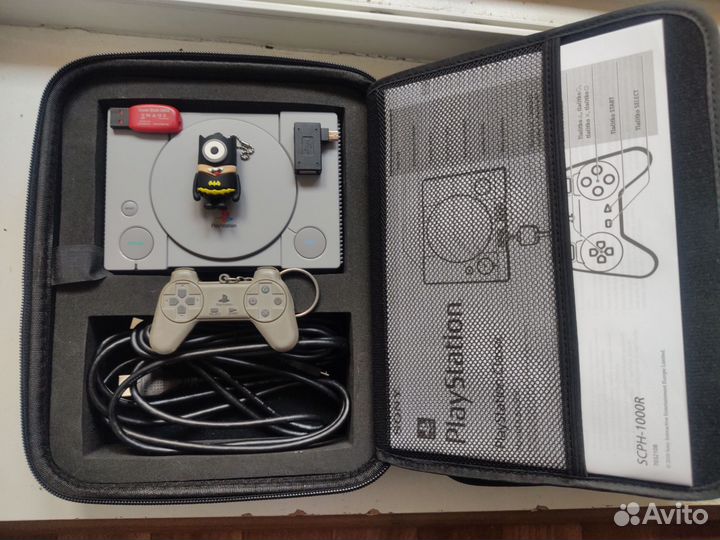 Sony playstation classic mini с аксессуарами
