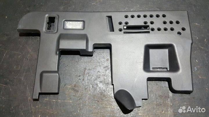 Накладка торпедо Audi Q7 4L 4.2 BAR 06