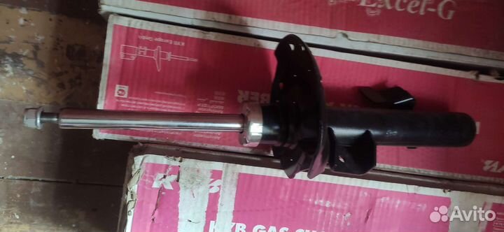Стойка амортизатора Kyba