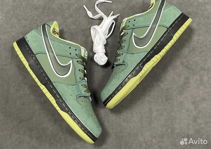 Nike sb dunk low lobster green