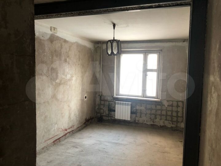 4-к. квартира, 78 м², 1/10 эт.