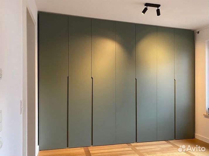 Шкаф распашной P 508