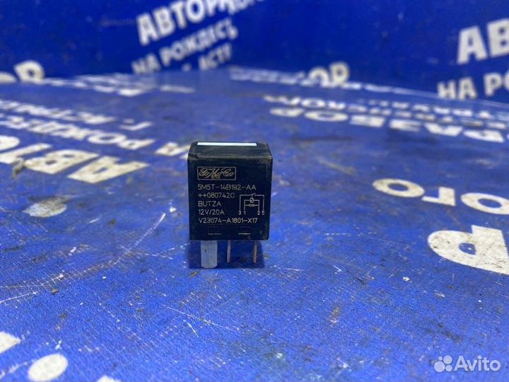 Реле Ford Focus 1 седан 2004