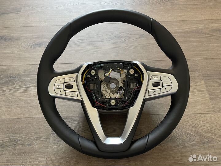 Руль Bmw 7 G11 G12 G30 (с ассистентами)