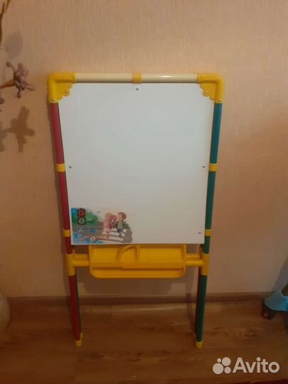 Стул для кормления, доска магнитная