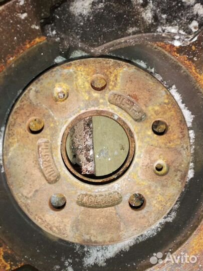 Стойки с амартизаторы и диски тормозные