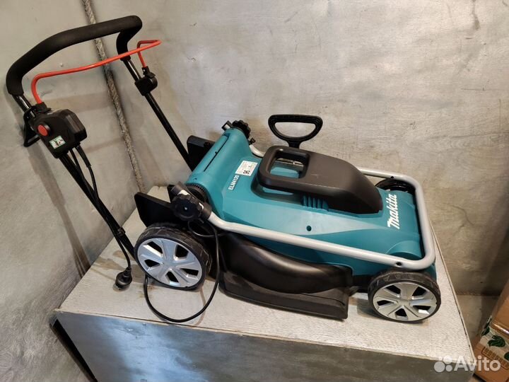 Газонокосилка электрическая Makita ELM4120