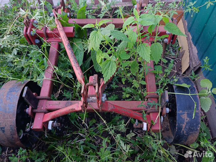 Плуг трёх лименчатый