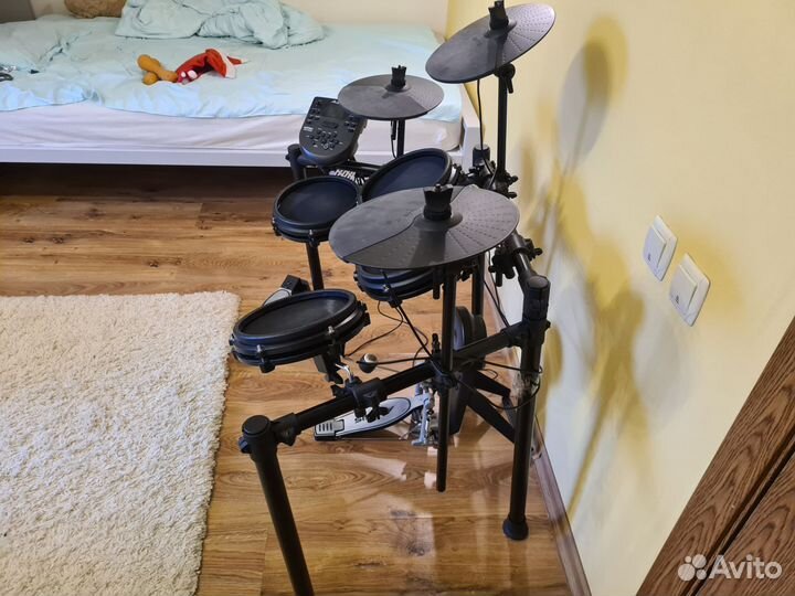 Электронные ударные alesis nitro mesh kit