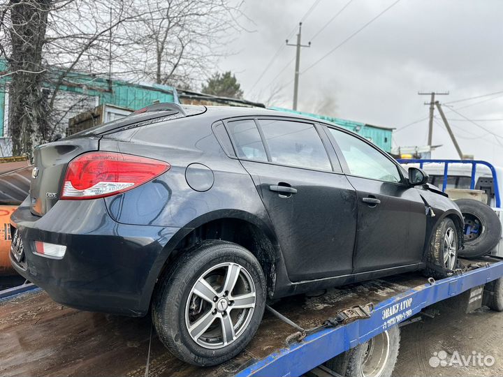 В разборке шевролет круз