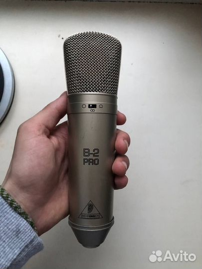 Студийный микрофон behringer B-2 PRO