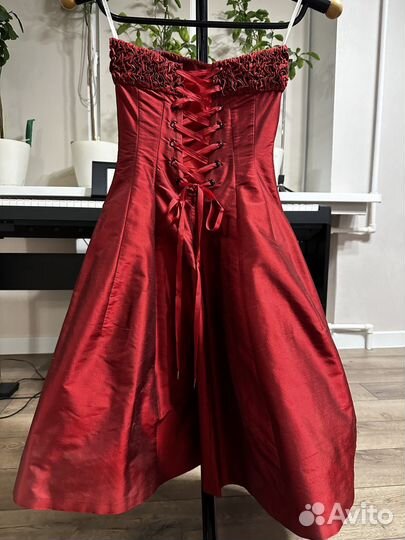 Платье Topaza pella 40-42 с диким шелком