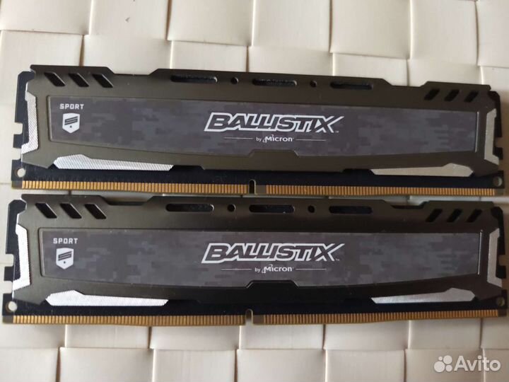 Ddr4 8gb (2x4) Crucial ballistix sport