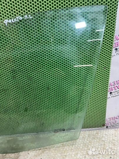 Стекло переднее левое Ford Fiesta mk5