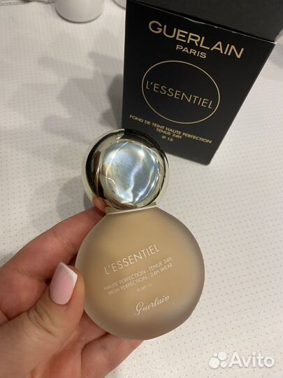 Тональное средство Guerlain l'essentiel