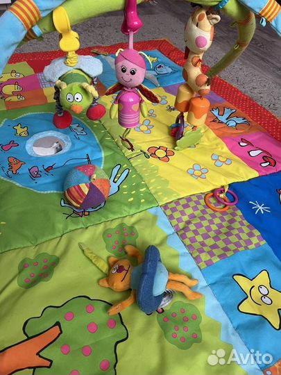 Развивающий коврик tiny love